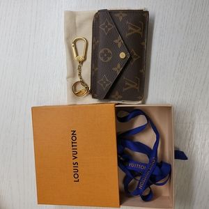 Louis Vuitton Recto Versa in monogram